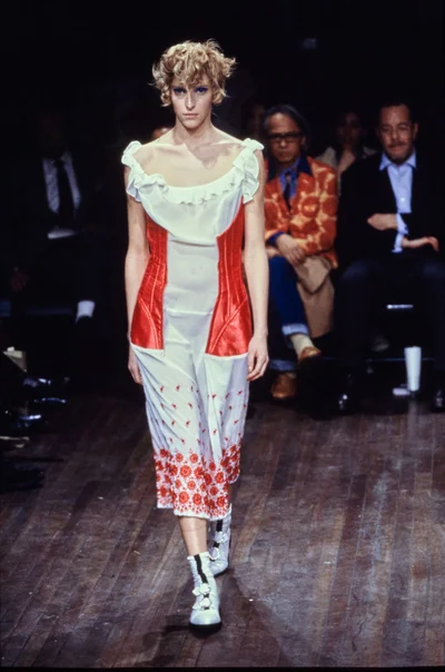 Look 16
